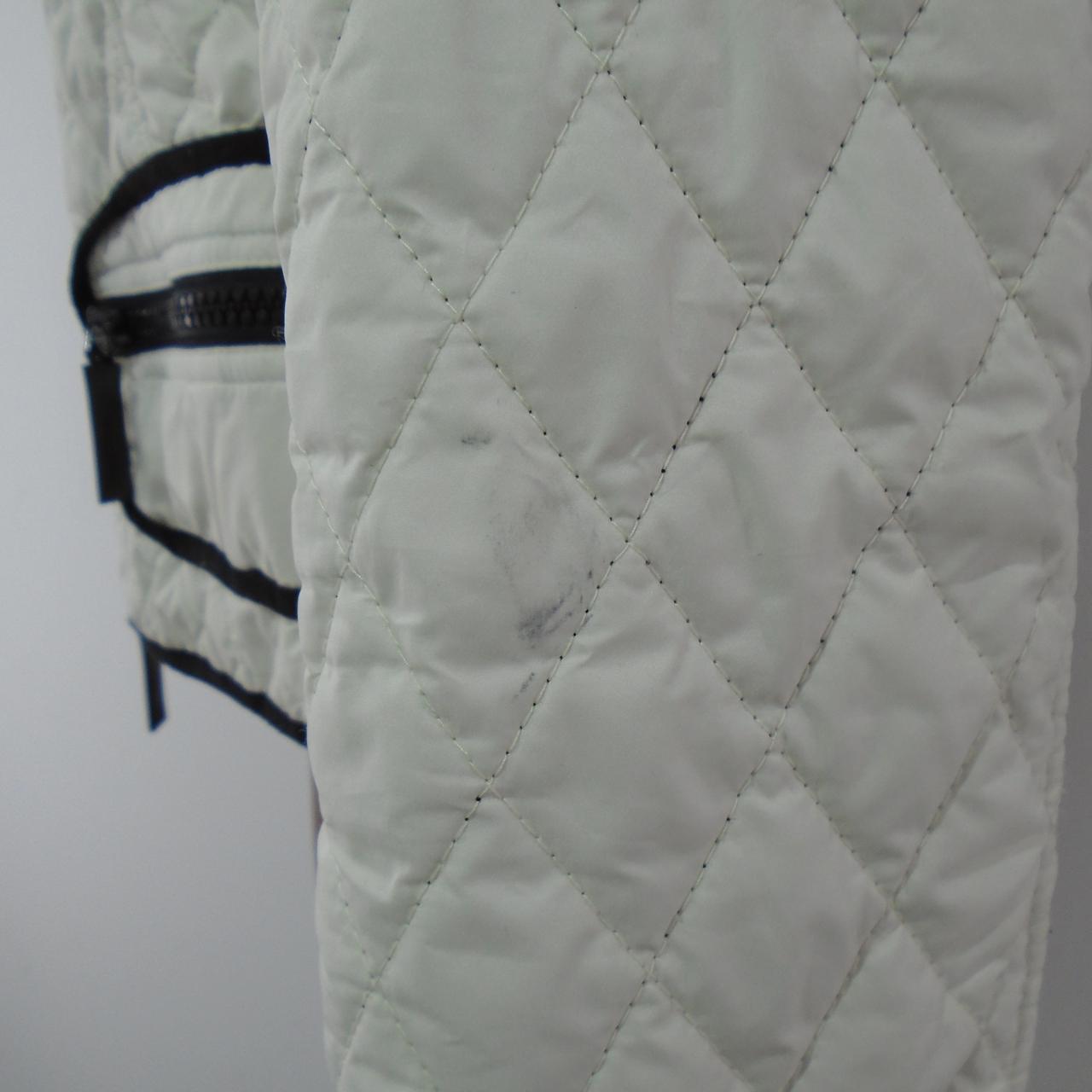 Women's Jacket burberry. White. M. Used. Good