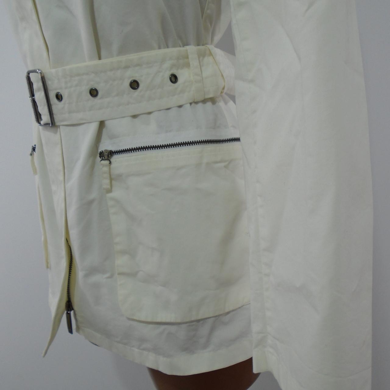 Women's Jacket Burberry. White. XXL. Used. Good