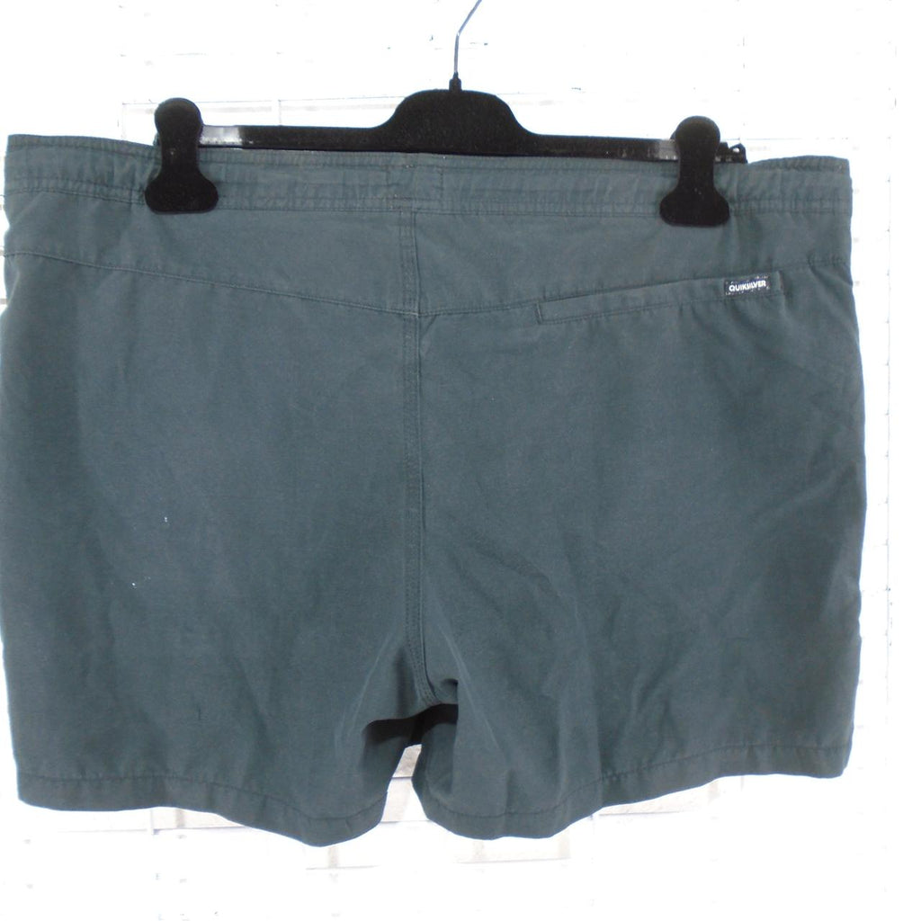 Men's Shorts Quiksilver. Grey. L. Used. Good