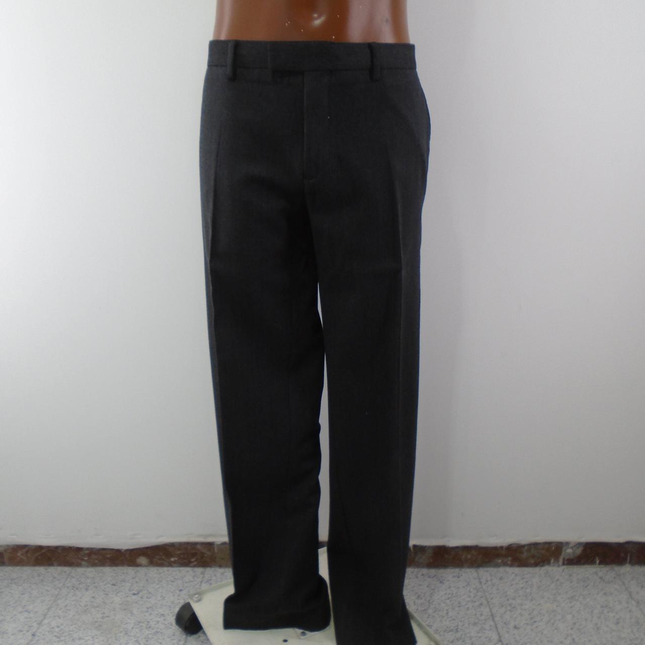 Traje de pantalón para hombre United Colors of Benetton. Gris. XXL. Usado. En buen estado.