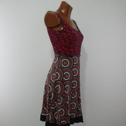 Vestido de Mujer Desigual. Multicolor. S. Usado. Bien