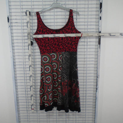 Vestido de Mujer Desigual. Multicolor. S. Usado. Bien