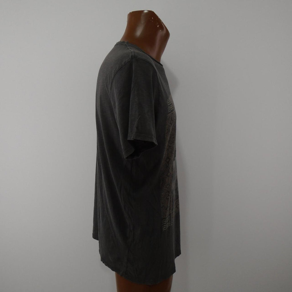 Men's T-Shirt Quiksilver. Grey. M. Used. Good