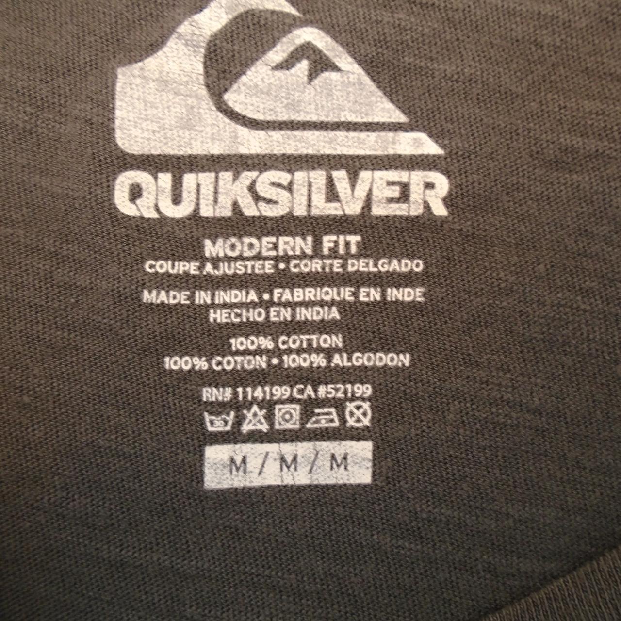 Men's T-Shirt Quiksilver. Grey. M. Used. Good