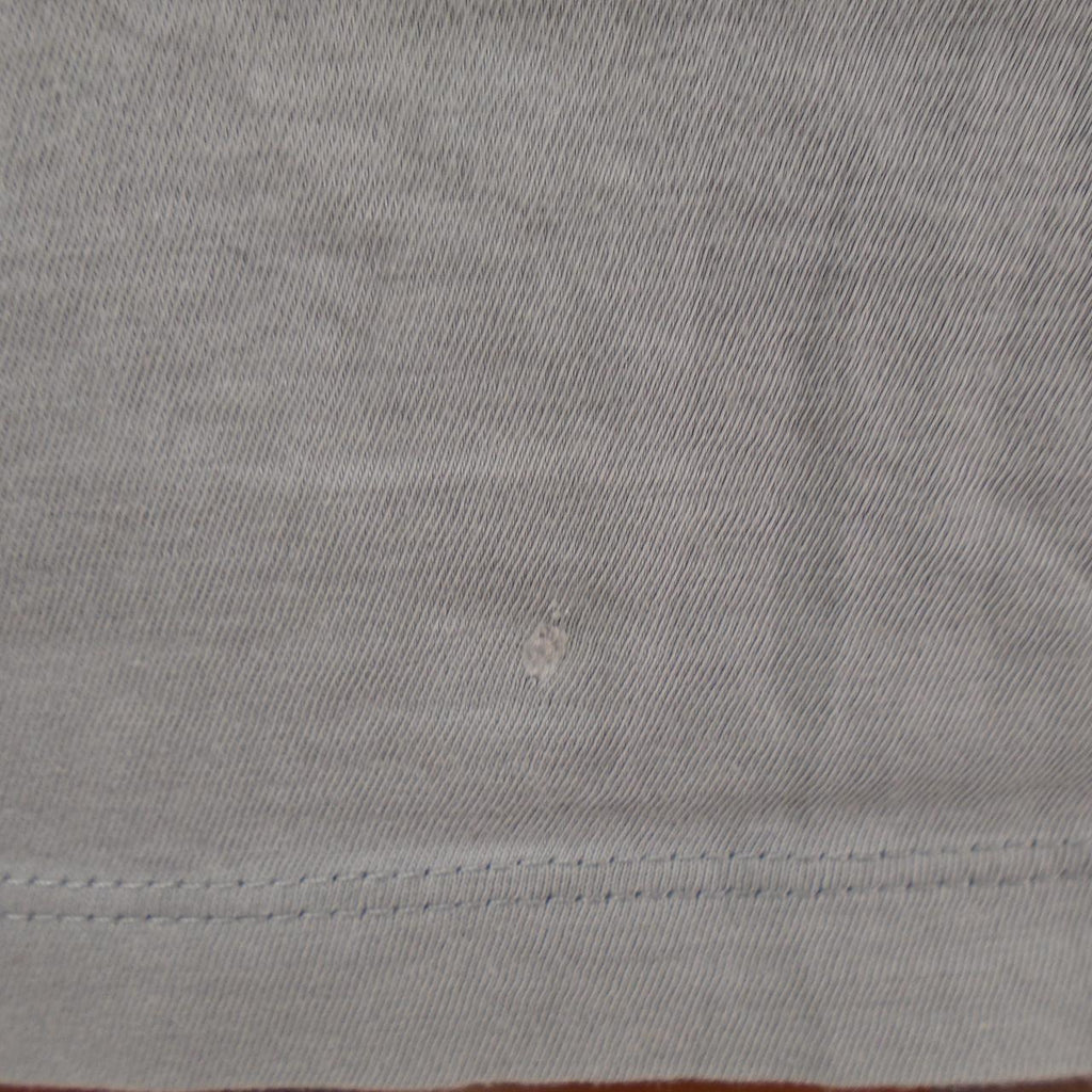 Men's T-Shirt Hugo Boss. Grey. S. Used. Good