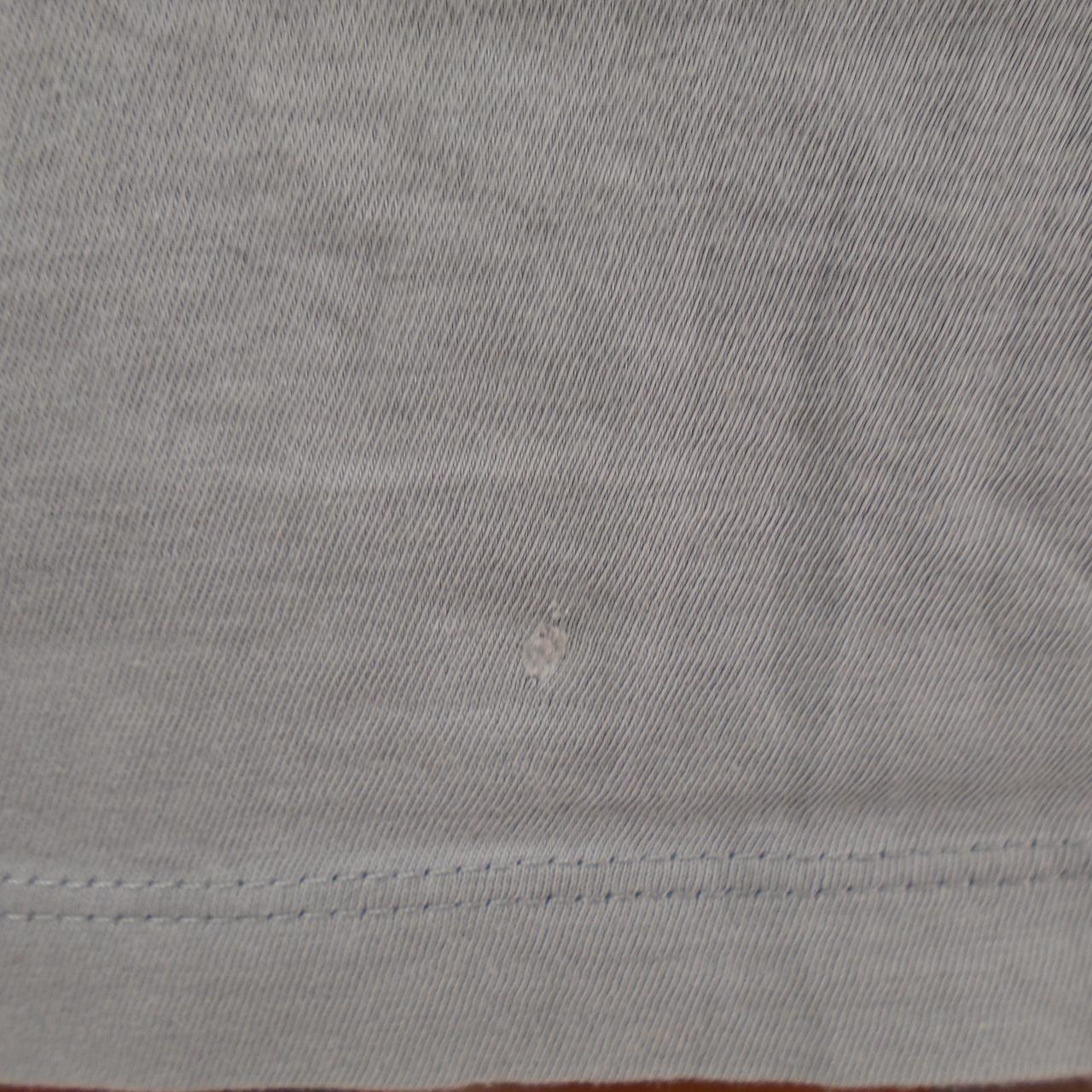 Men's T-Shirt Hugo Boss. Grey. S. Used. Good