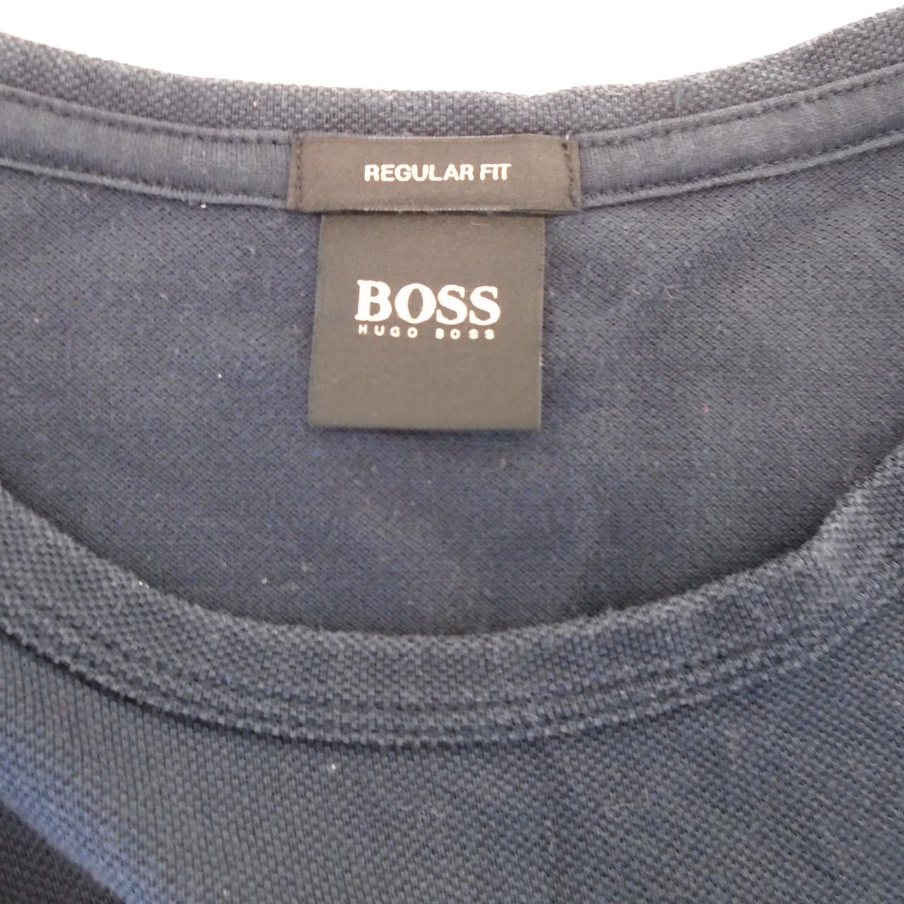 Men's T-Shirt Hugo Boss. Black. S. Used. Good