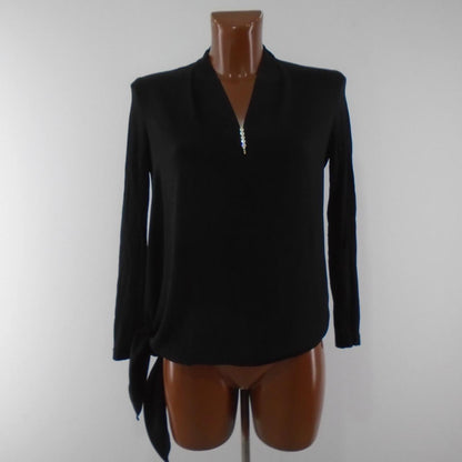 Blusa de mujer Escada. Negra. XS. Usada. Satisfactoria