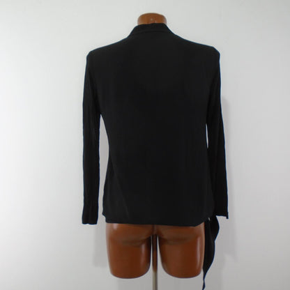 Blusa de mujer Escada. Negra. XS. Usada. Satisfactoria