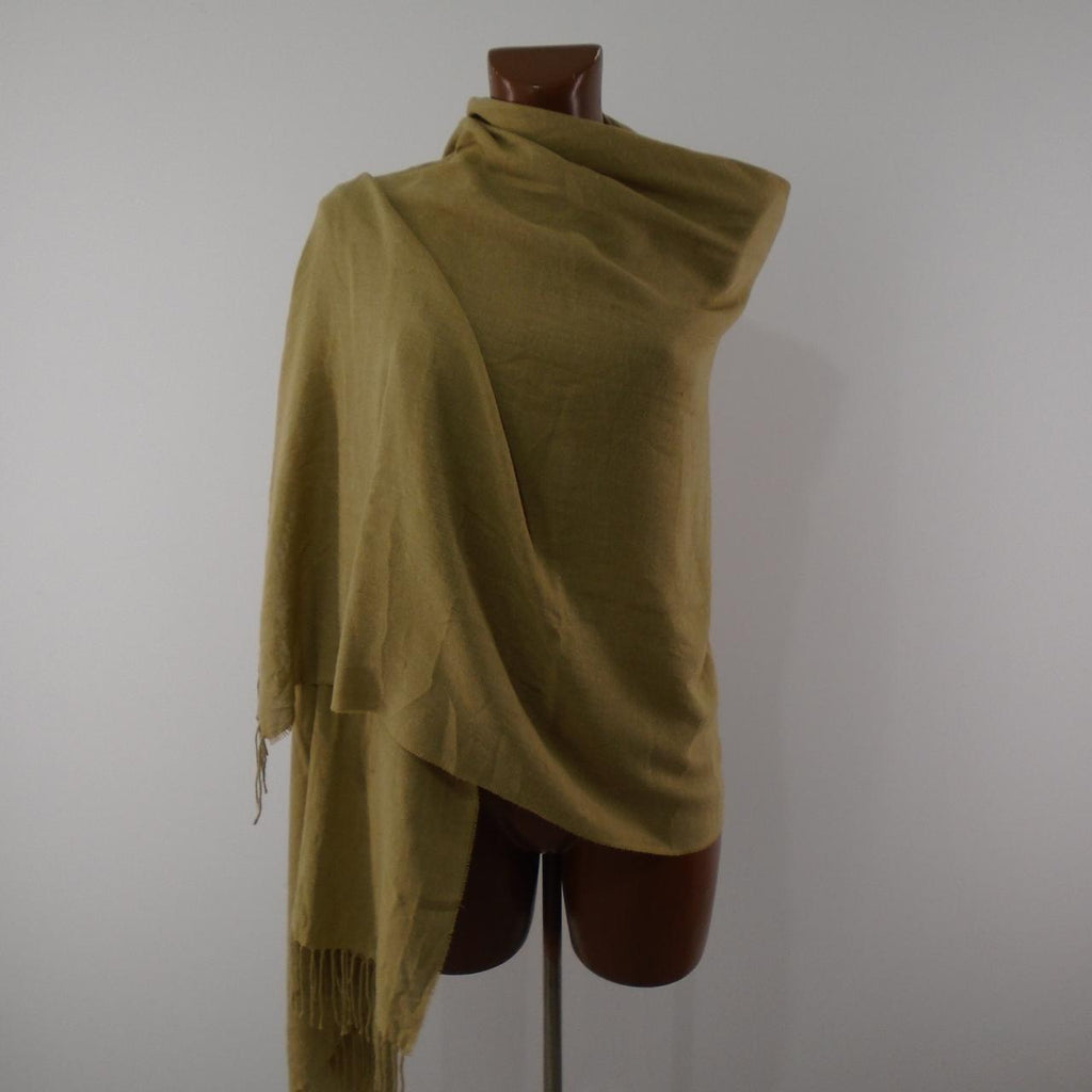 Ropa y accesorios para mujer Italia Moda. Beige. L. Usado. Bien