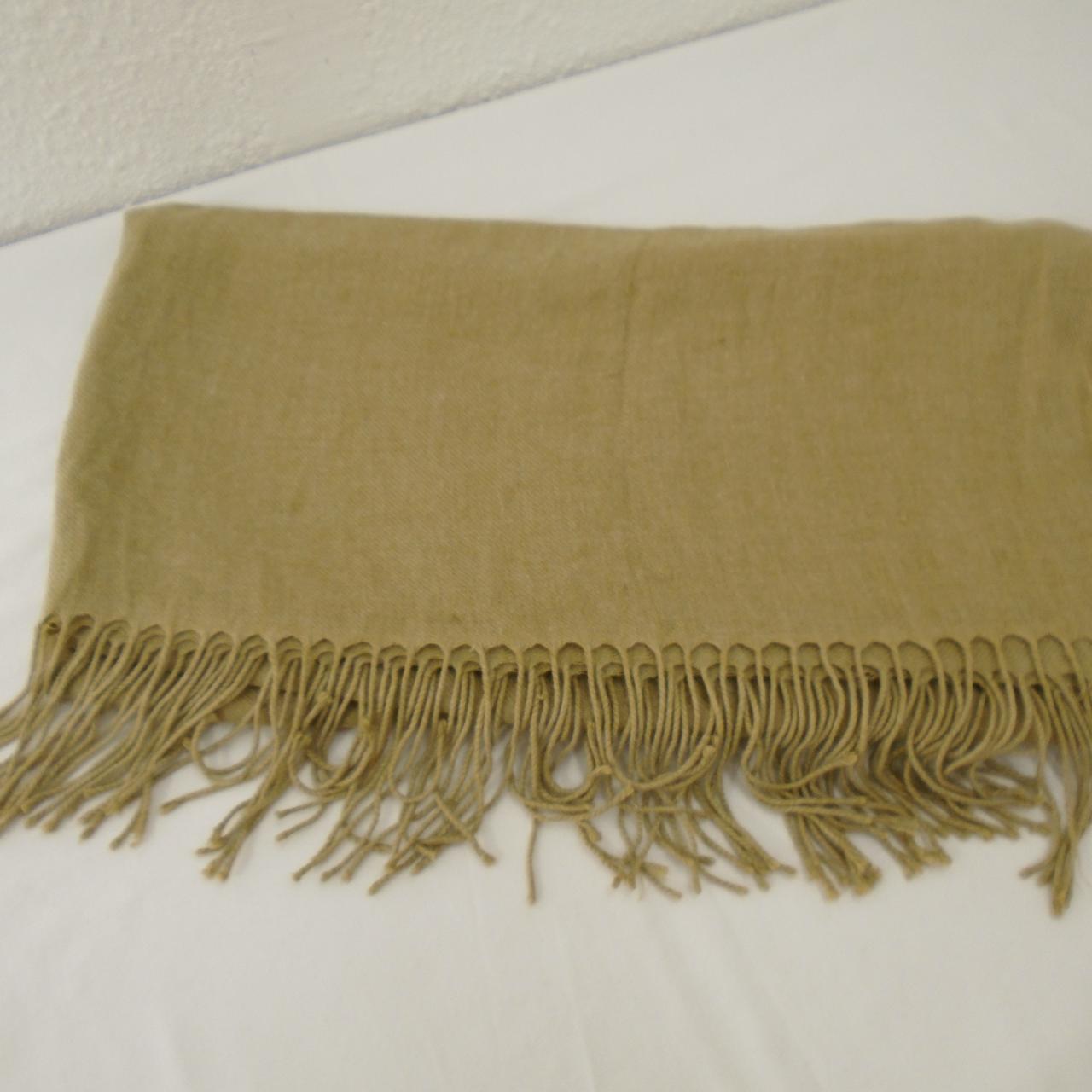 Ropa y accesorios para mujer Italia Moda. Beige. L. Usado. Bien