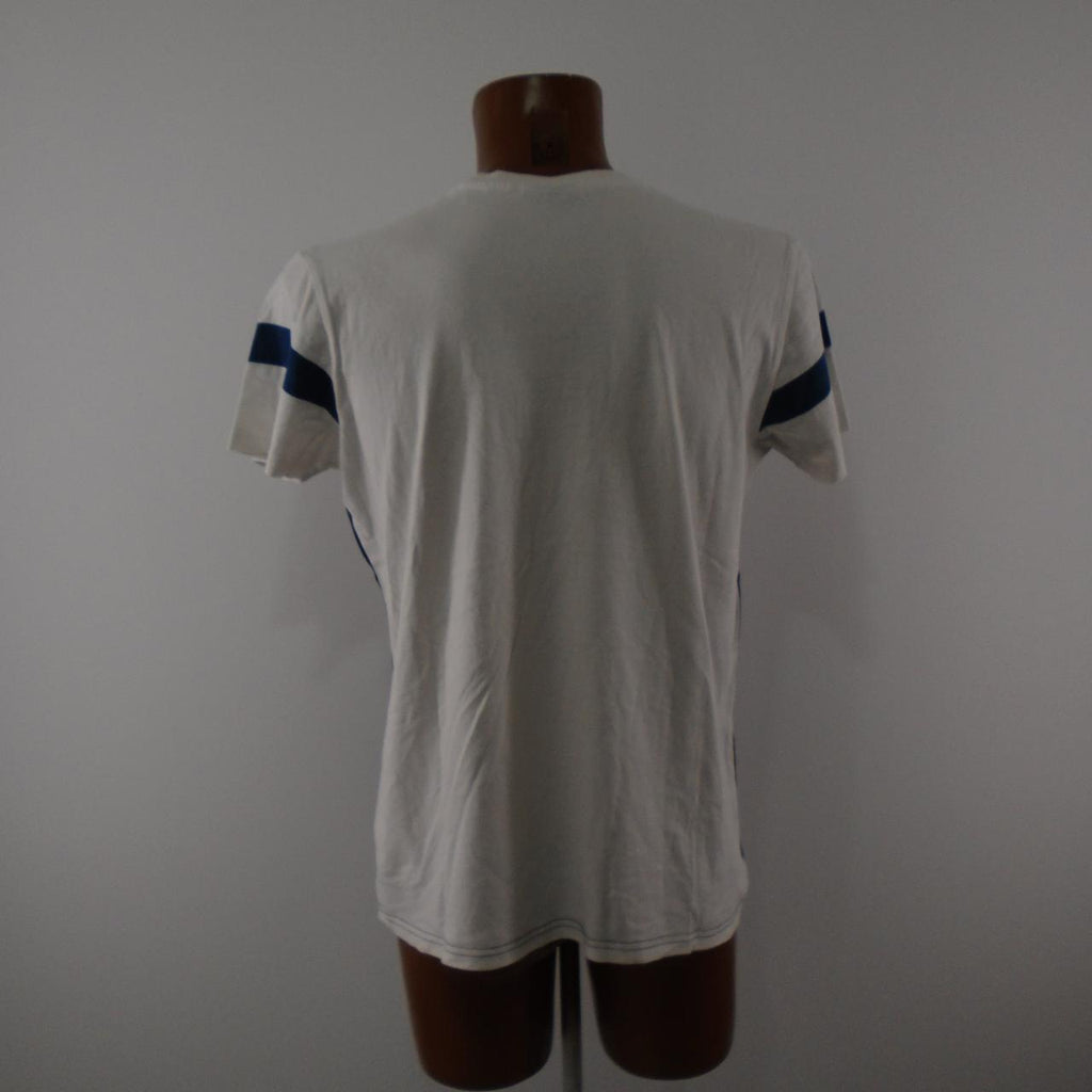 T-shirt homme Mckinze.  Multicolore.  M. Utilisé.  Bien