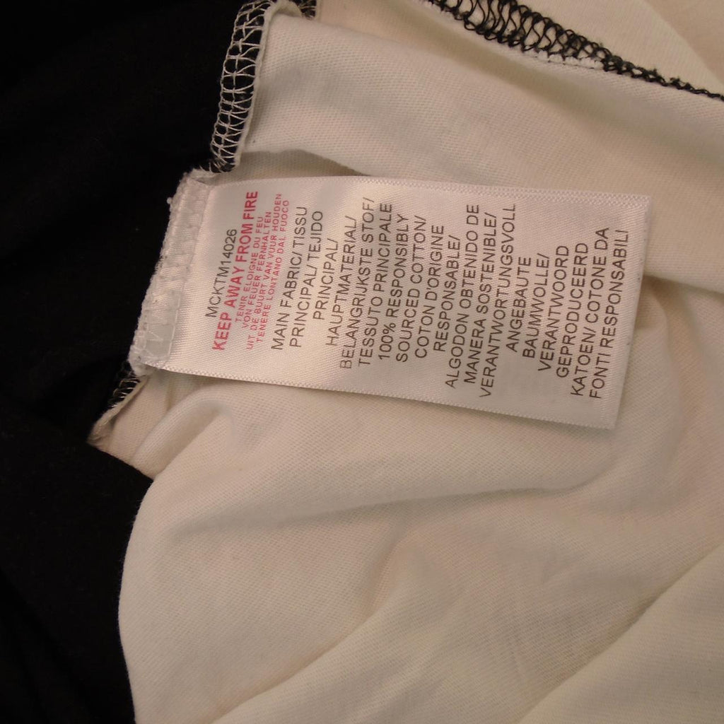 T-shirt homme Mckinze.  Multicolore.  M. Utilisé.  Bien