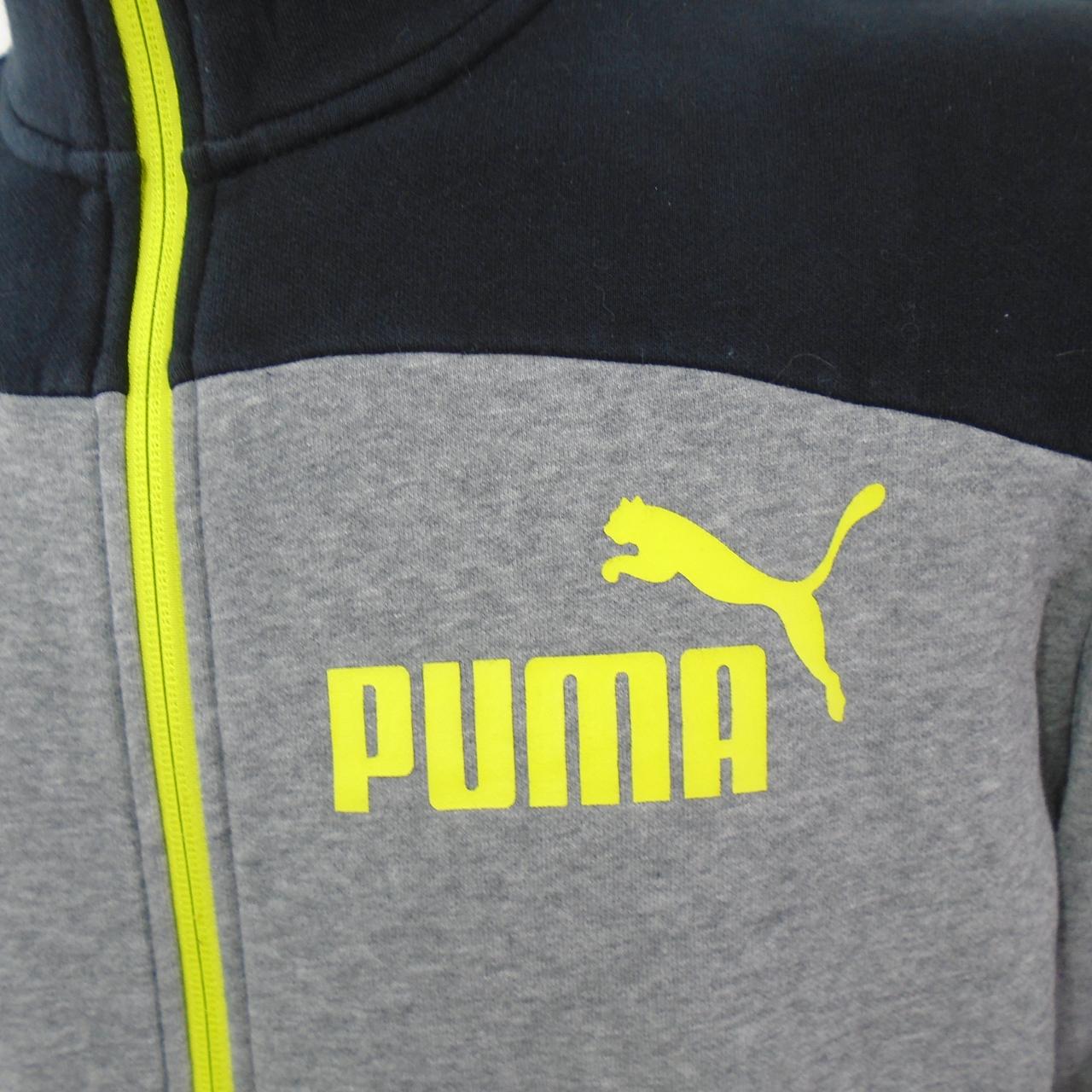 Chaqueta deportiva para hombre Puma. Gris. Talla L. Usada. En buen estado.