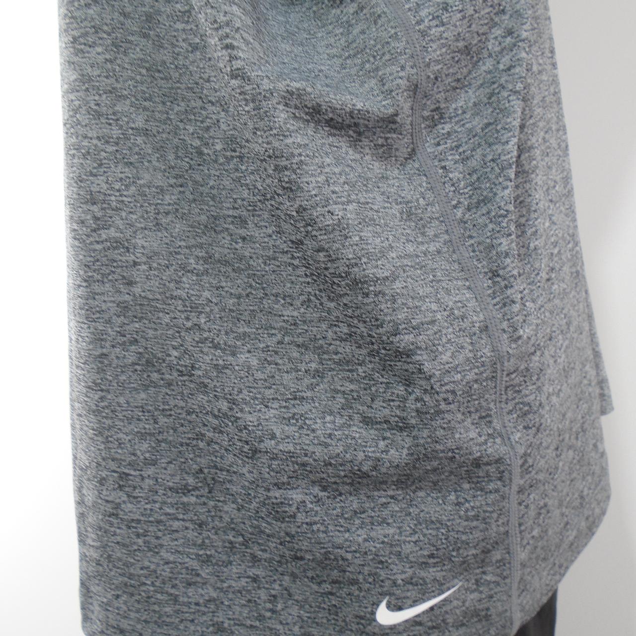 Women's T-Shirt Nike. Grey. XL. Used. Very good