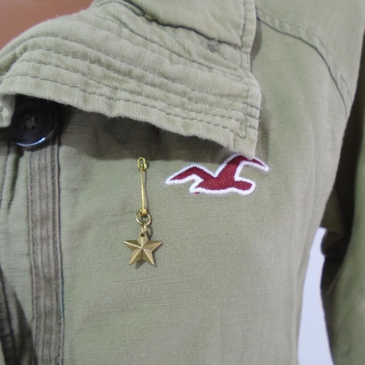 Chaqueta de mujer Hollister. Caqui. M. Usado. Bien