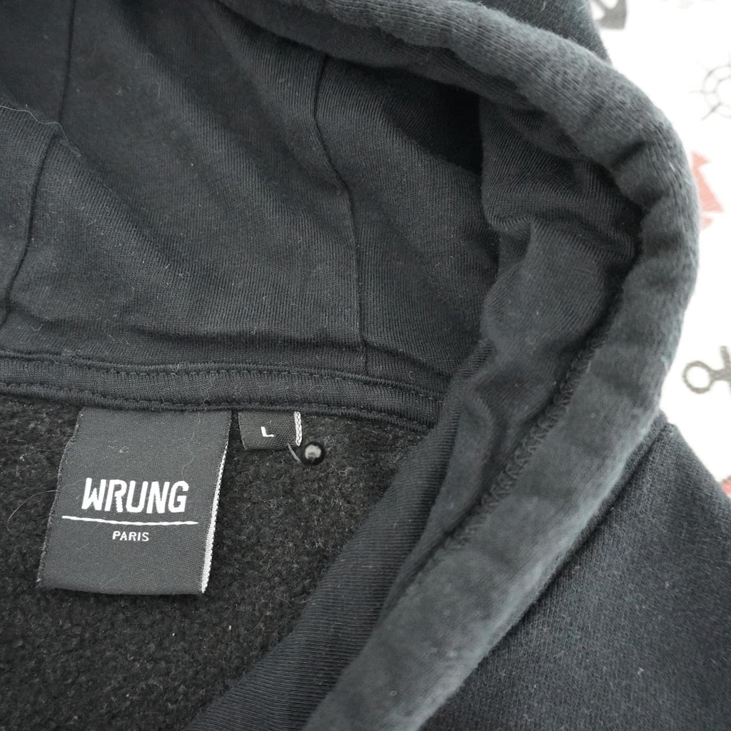 Sudadera con capucha para mujer Wrung. Negra. Talla L. Usada. En buen estado.