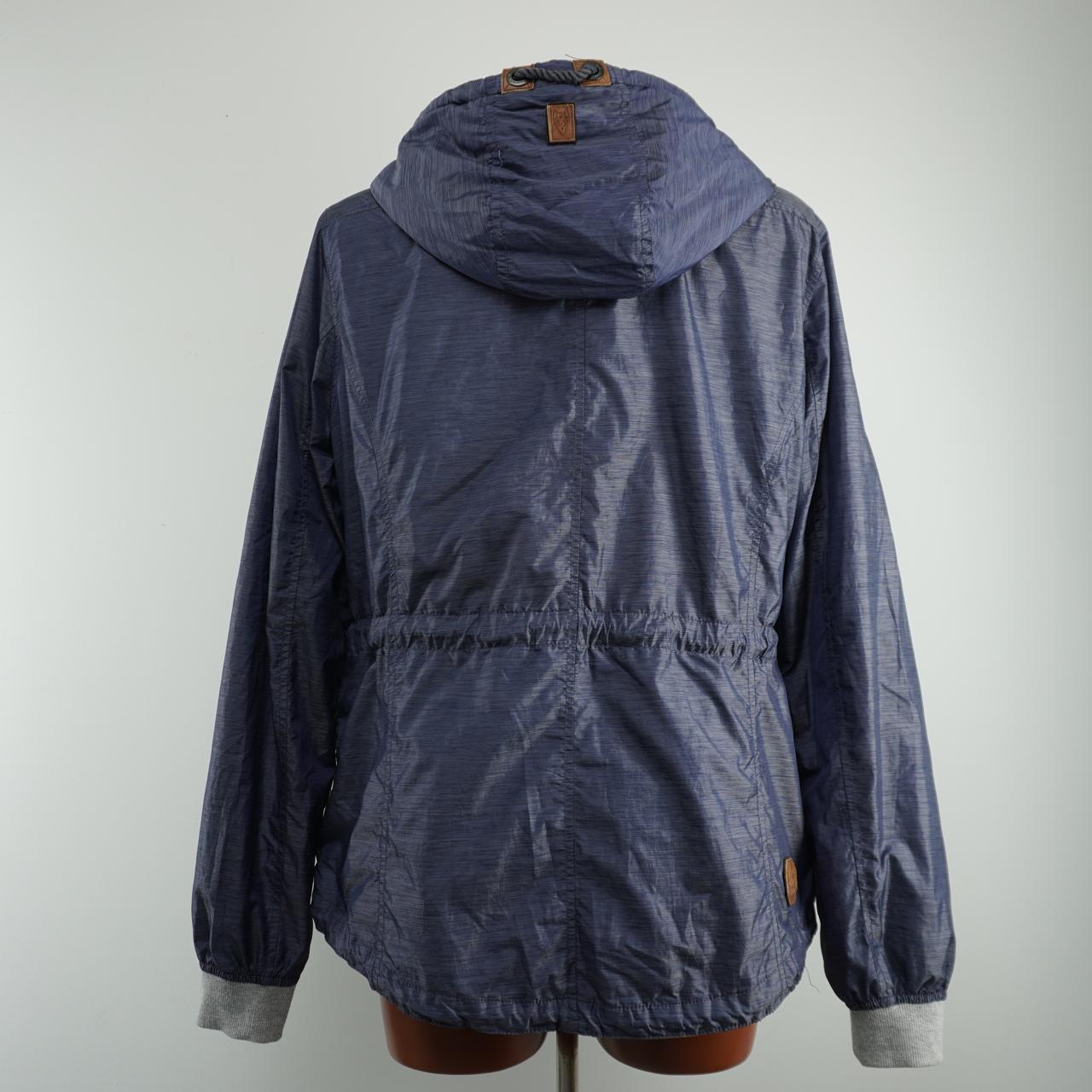 Parka de mujer Naketano. Gris. XL. Usada. En buen estado