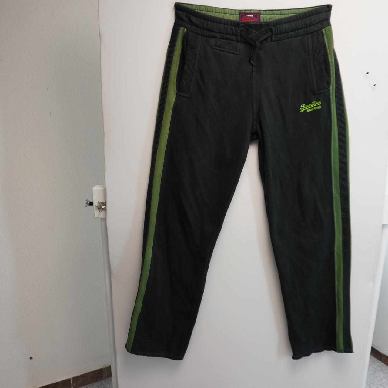 Men's Pants Superdry. Green. S. Used. Good