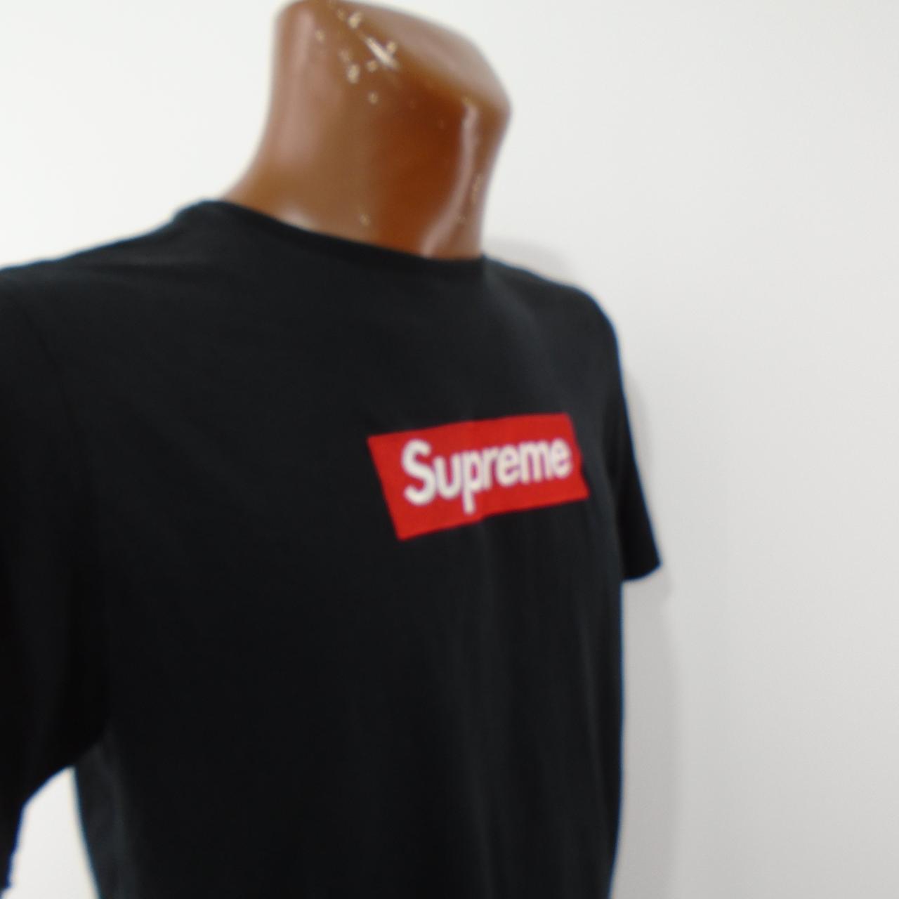 Camiseta Hombre Suprema. Negro. L. Usado. Bien