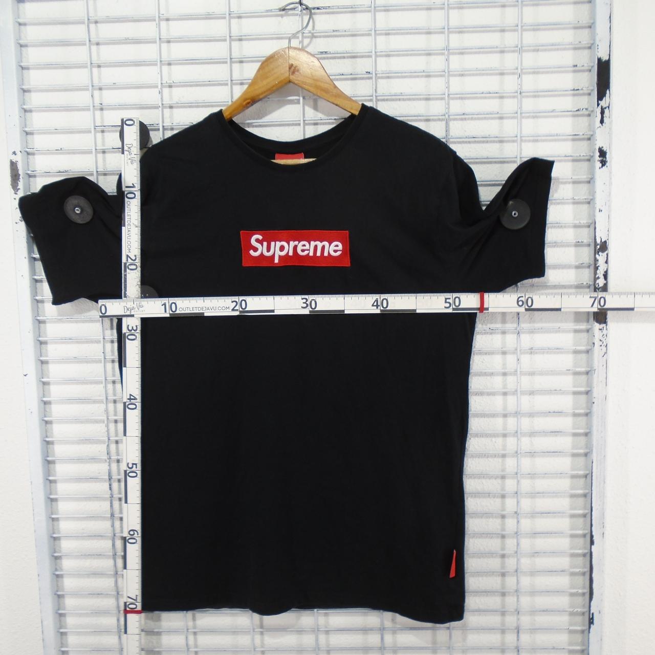 Men's T-Shirt Supreme. Black. L. Used. Good