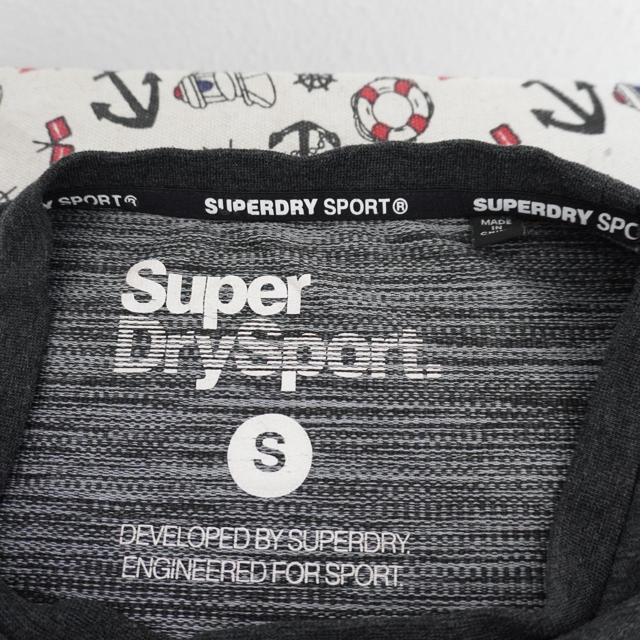 Sudadera de Mujer Superdry. Gris. S. Usado. Bien