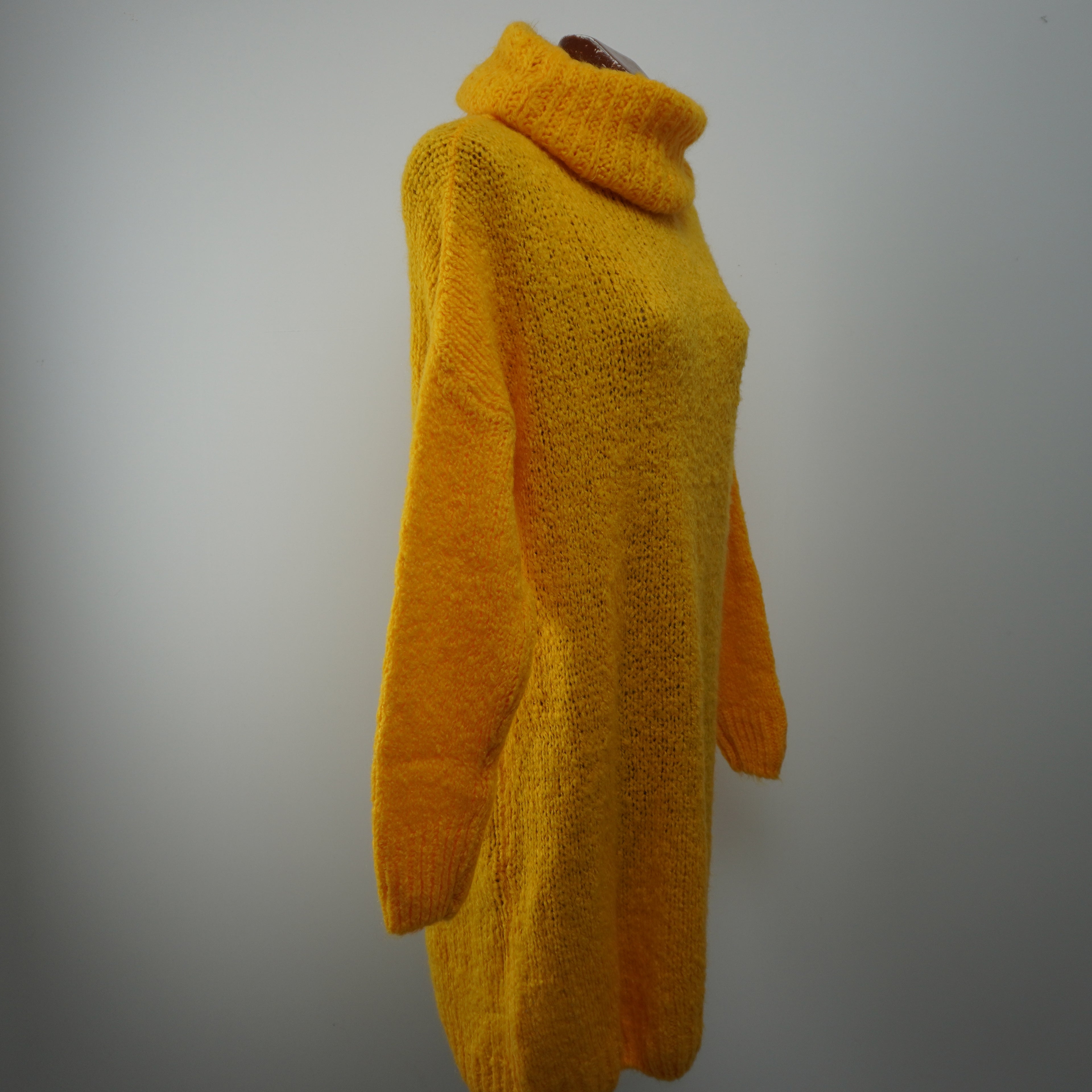 Pre-owned Women's Yolanda Sweater - Yellow, L