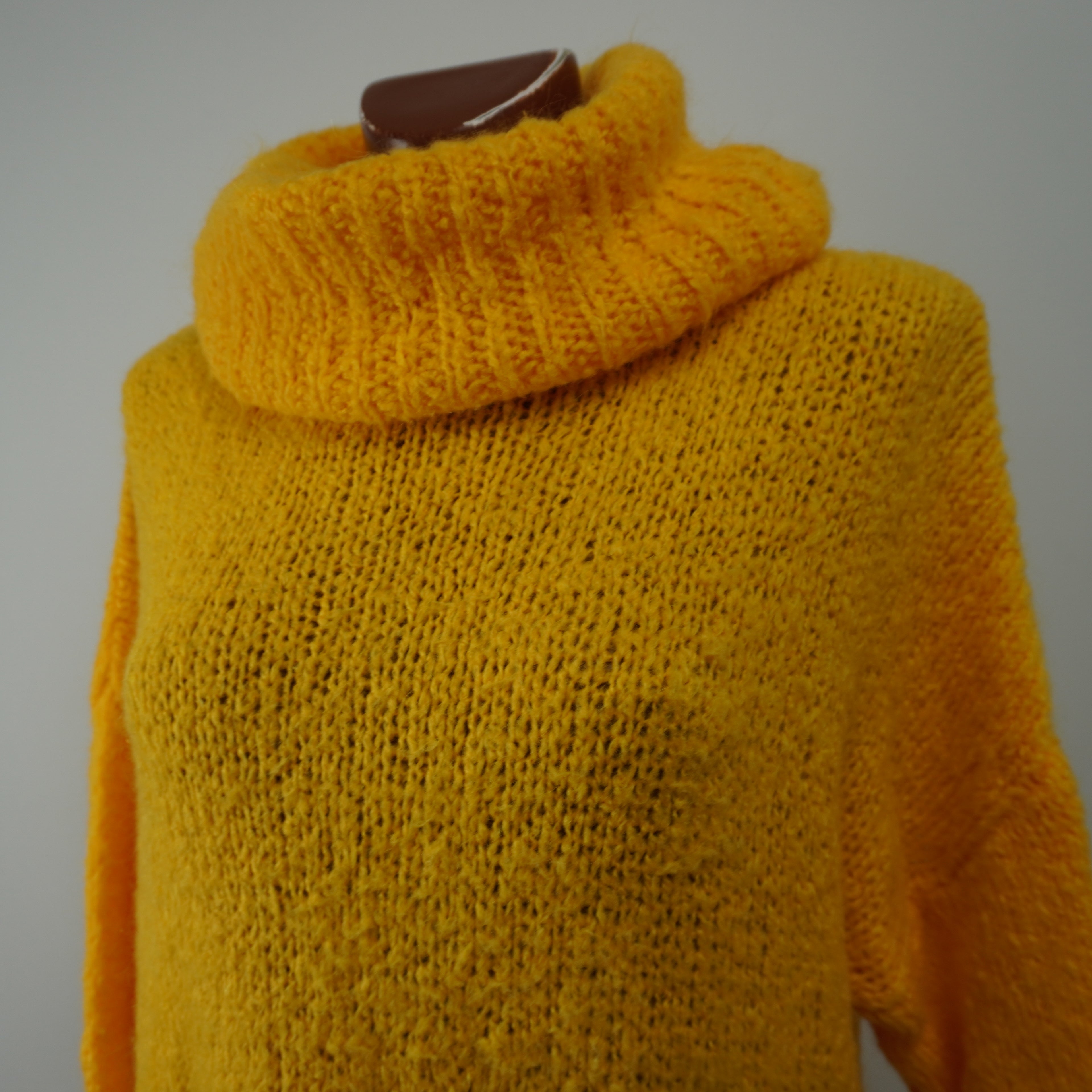 Pre-owned Women's Yolanda Sweater - Yellow, L