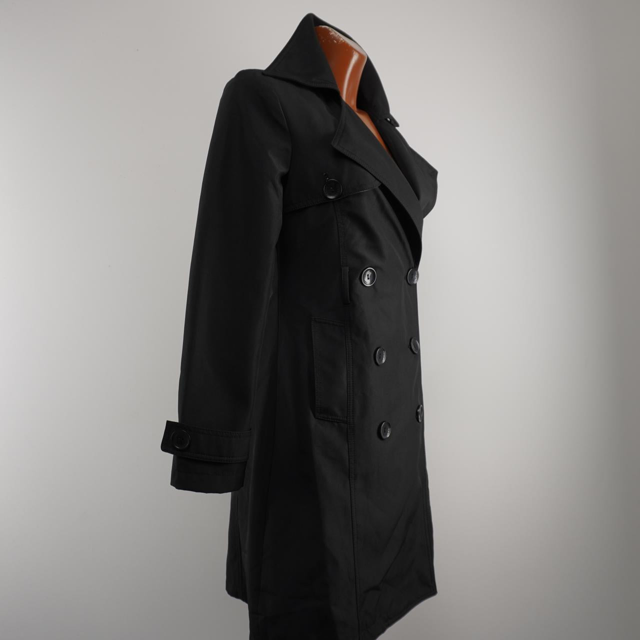 Women's Coat Burberry. Black. S. Used. Good