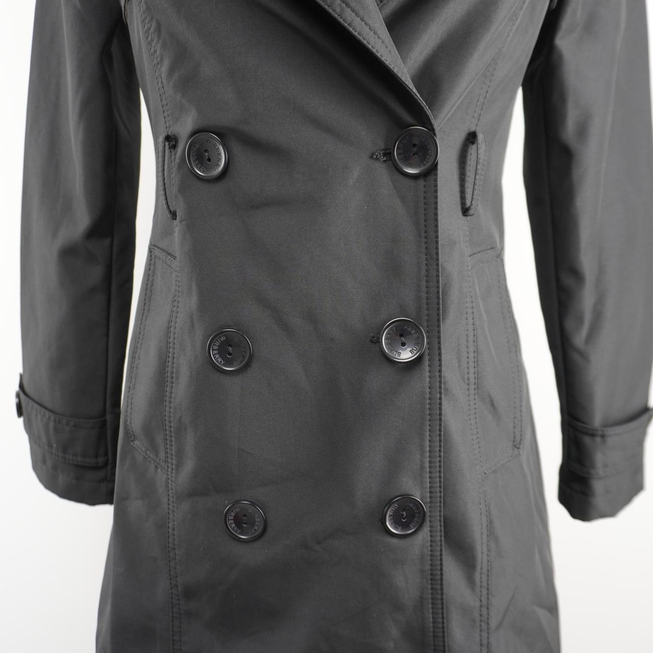 Women's Coat Burberry. Black. S. Used. Good