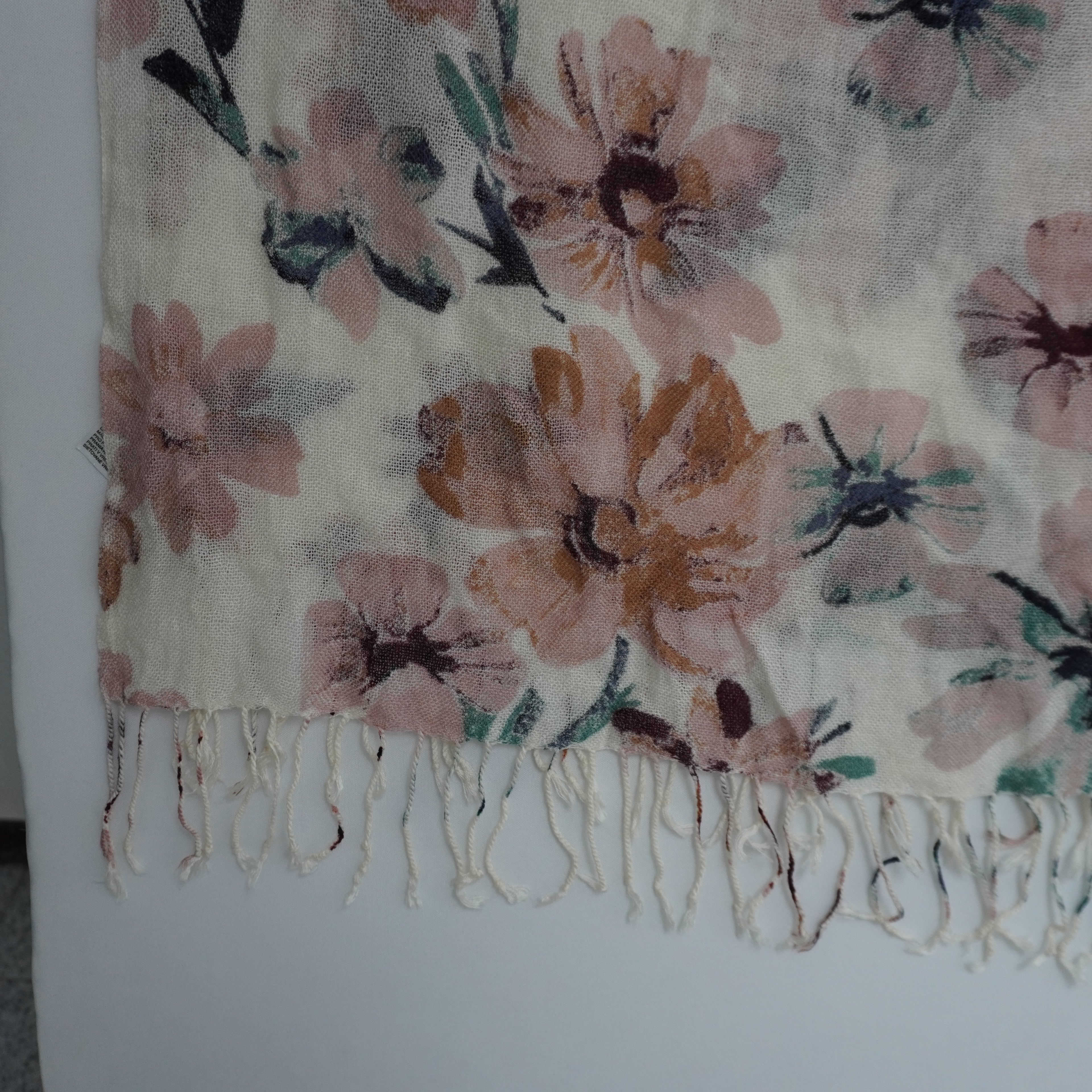 Women's Multicolor C&A Scarf - 80x200, Pre-owned in Very Good Condition