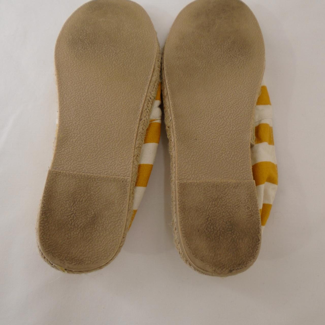 Women's Flats H&M. Multicolor. 38. Used. Satisfactory