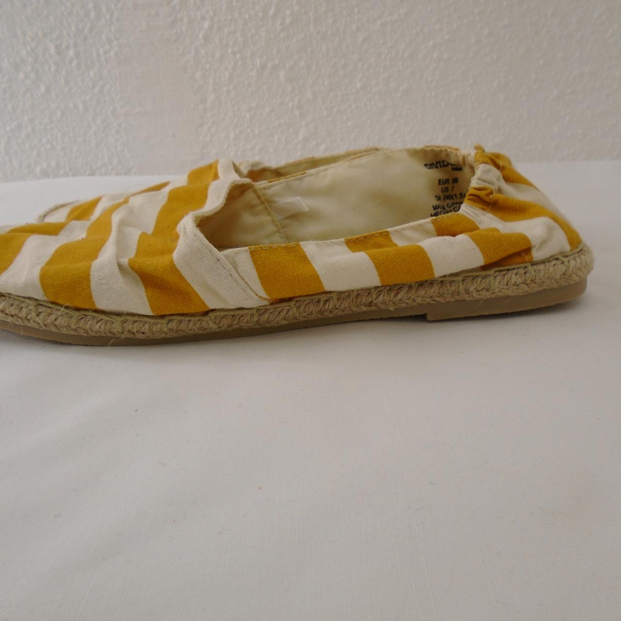 Women's Flats H&M. Multicolor. 38. Used. Satisfactory