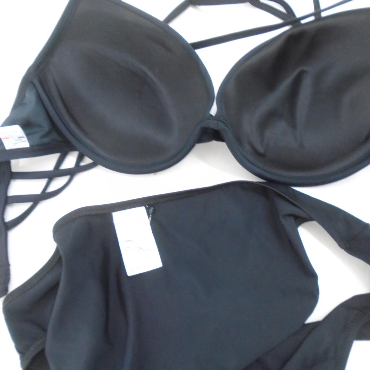 Women's Swimsuit Relleciga. Black. L. Used. Good