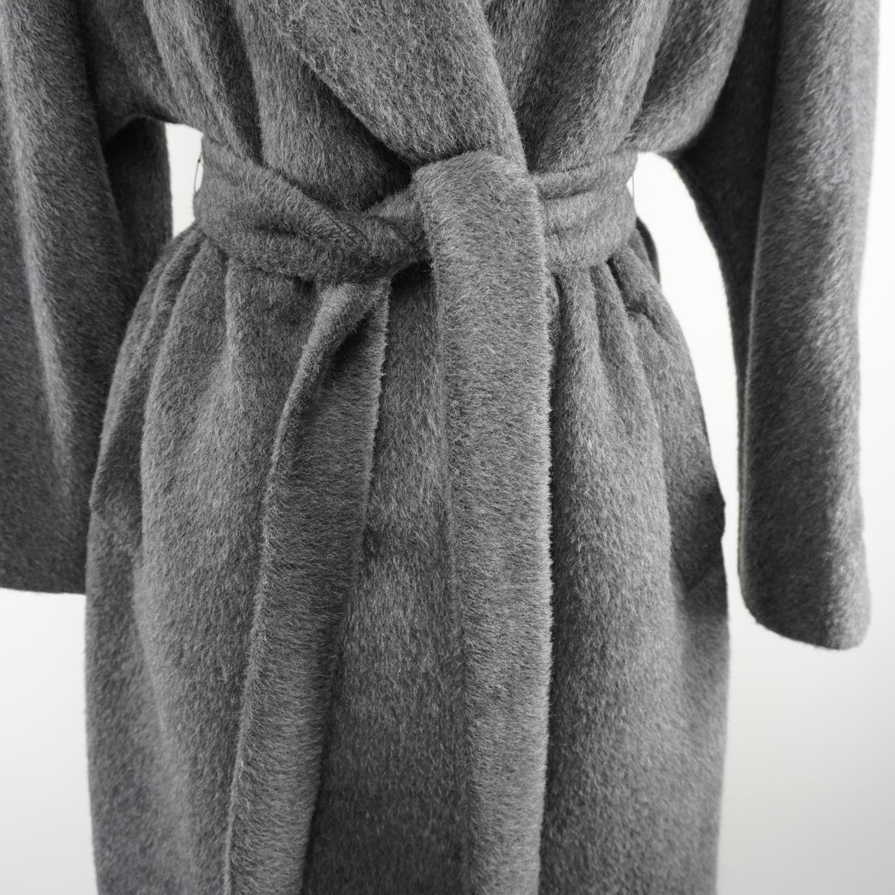 Women's Coat Weekend Max Mara. Grey. XXXXL. Used. Good