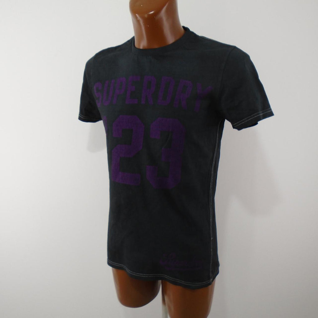 T-shirt Homme Superdry.  Le noir.  M. Utilisé.  Satisfaisant