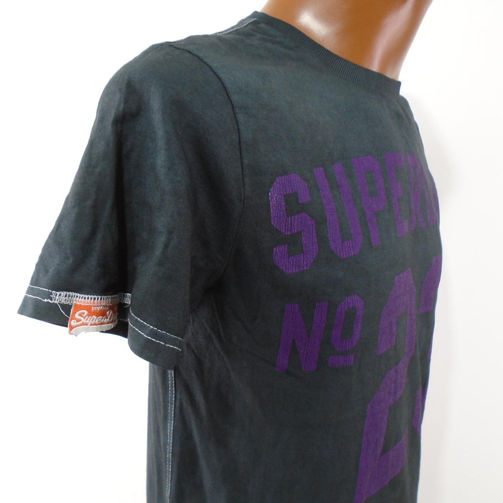 T-shirt Homme Superdry.  Le noir.  M. Utilisé.  Satisfaisant