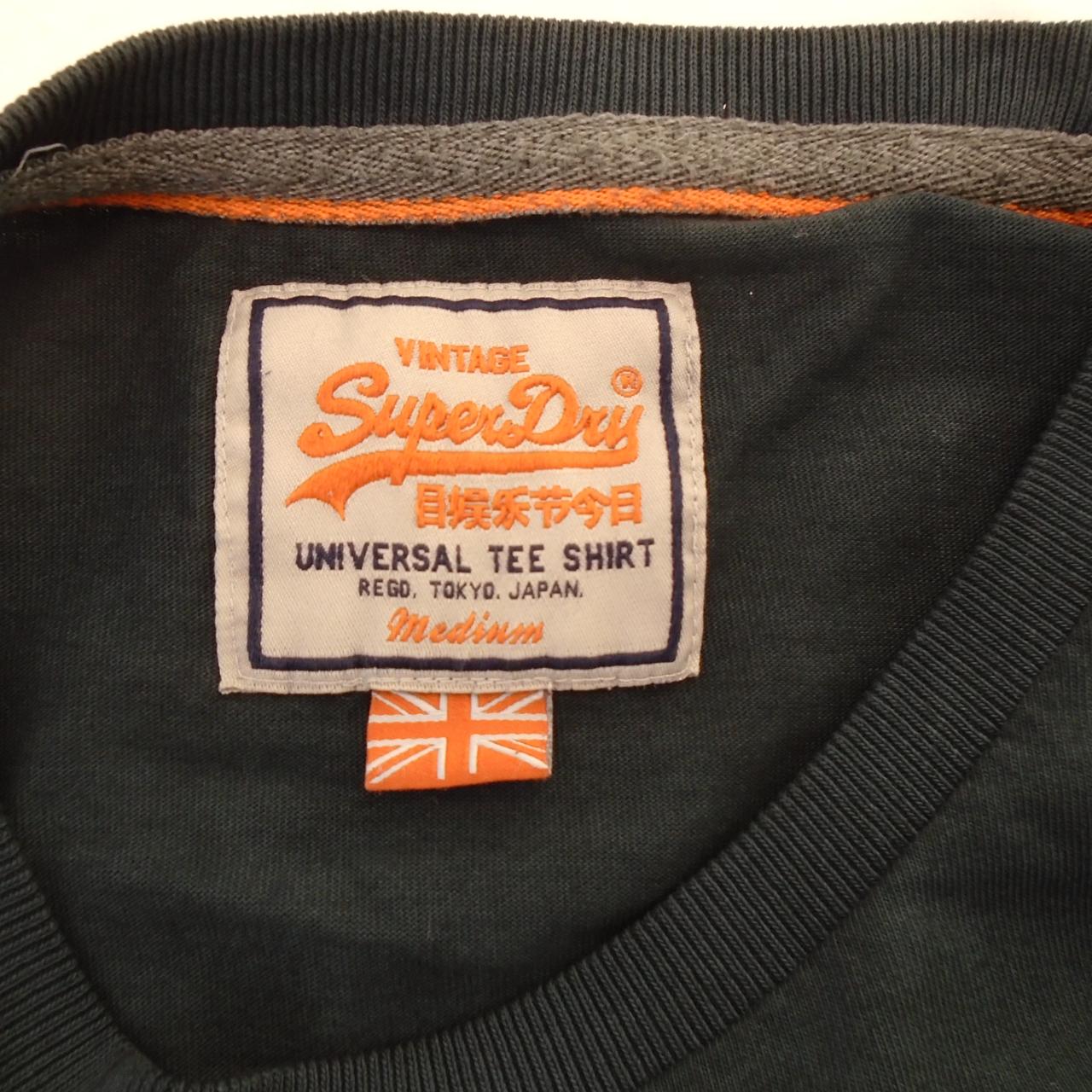 T-shirt Homme Superdry.  Le noir.  M. Utilisé.  Satisfaisant