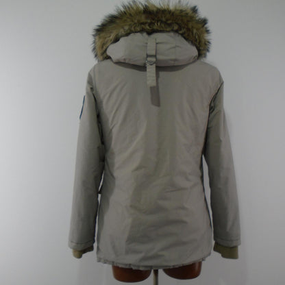 Parka de mujer Superdry. Gris. M. Usado. Bien