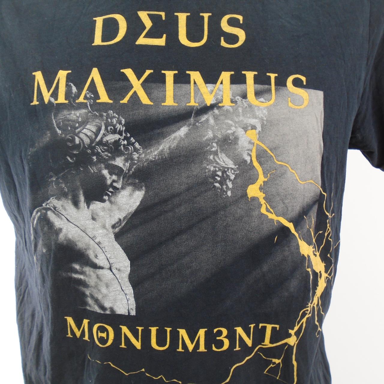 Men's T-Shirt Deus Maximus. Black. L. Used. Good