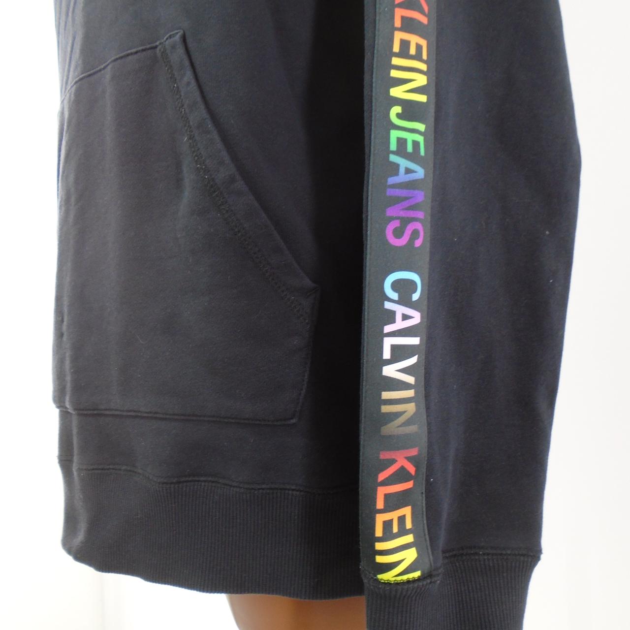 Sudadera con capucha para mujer Calvin Klein. Negro. L. Usado. Bien