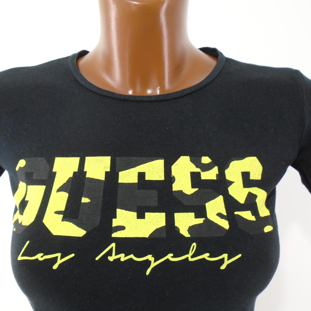 Women's T-Shirt GUESS. Black. S. Used. Very good