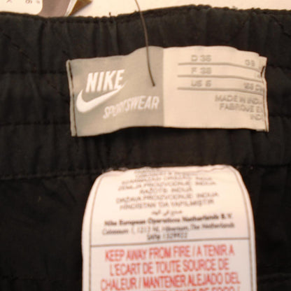 Pantalones cortos de mujer Nike. Negro. XS. Nuevo con las etiquetas