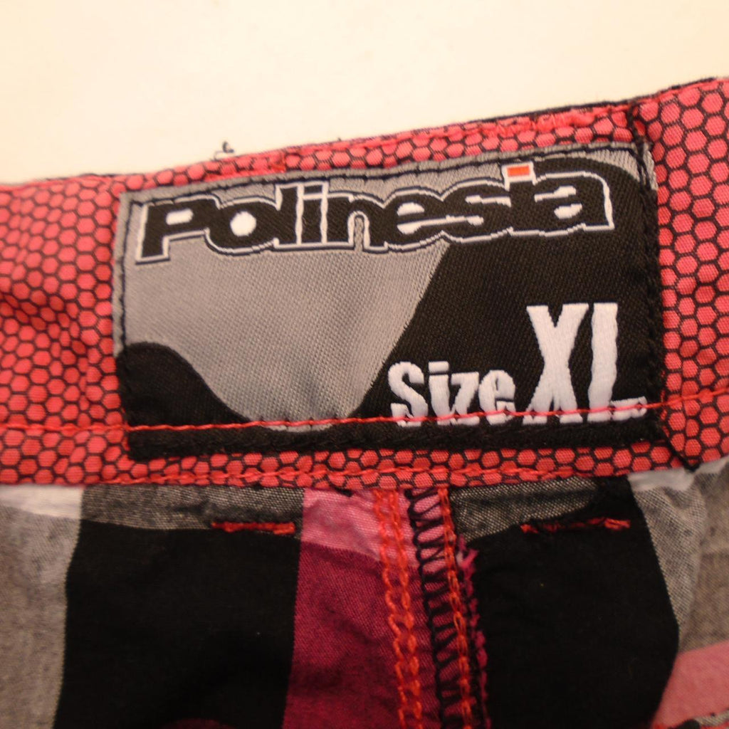 Pantalones cortos de hombre Polinesia. Multicolor. SG. Usado. Bien