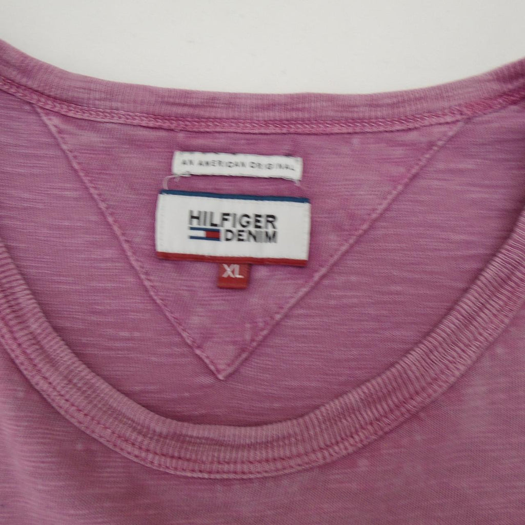 Men's T-Shirt Tommy Hilfiger. Pink. XL. Used. Good