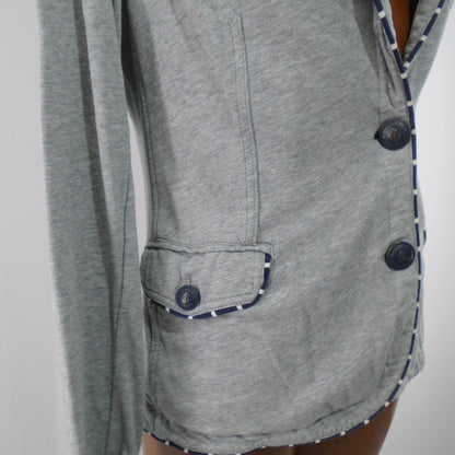 Chaqueta de mujer Gaastra. Gris. Talla L. Usada. En buen estado.