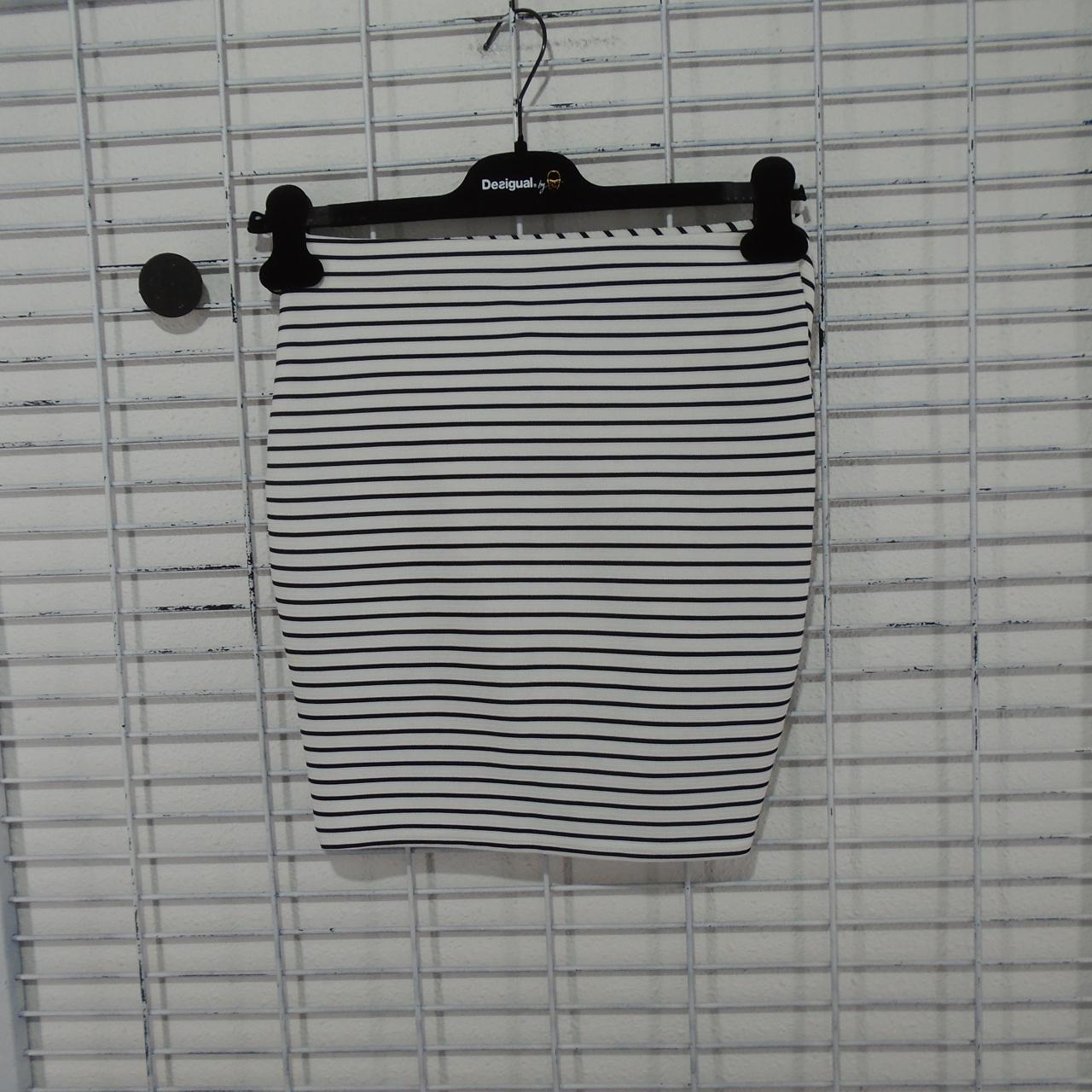 Women's Skirt Atmosphere. Multicolor. XS. Used. Good