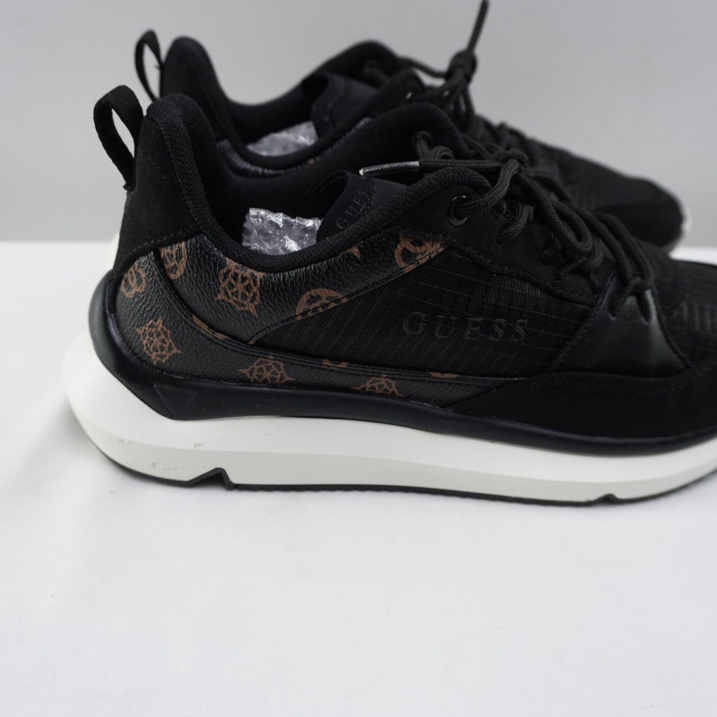 Zapatillas Guess para Mujer Usadas - Negro, Talla 39