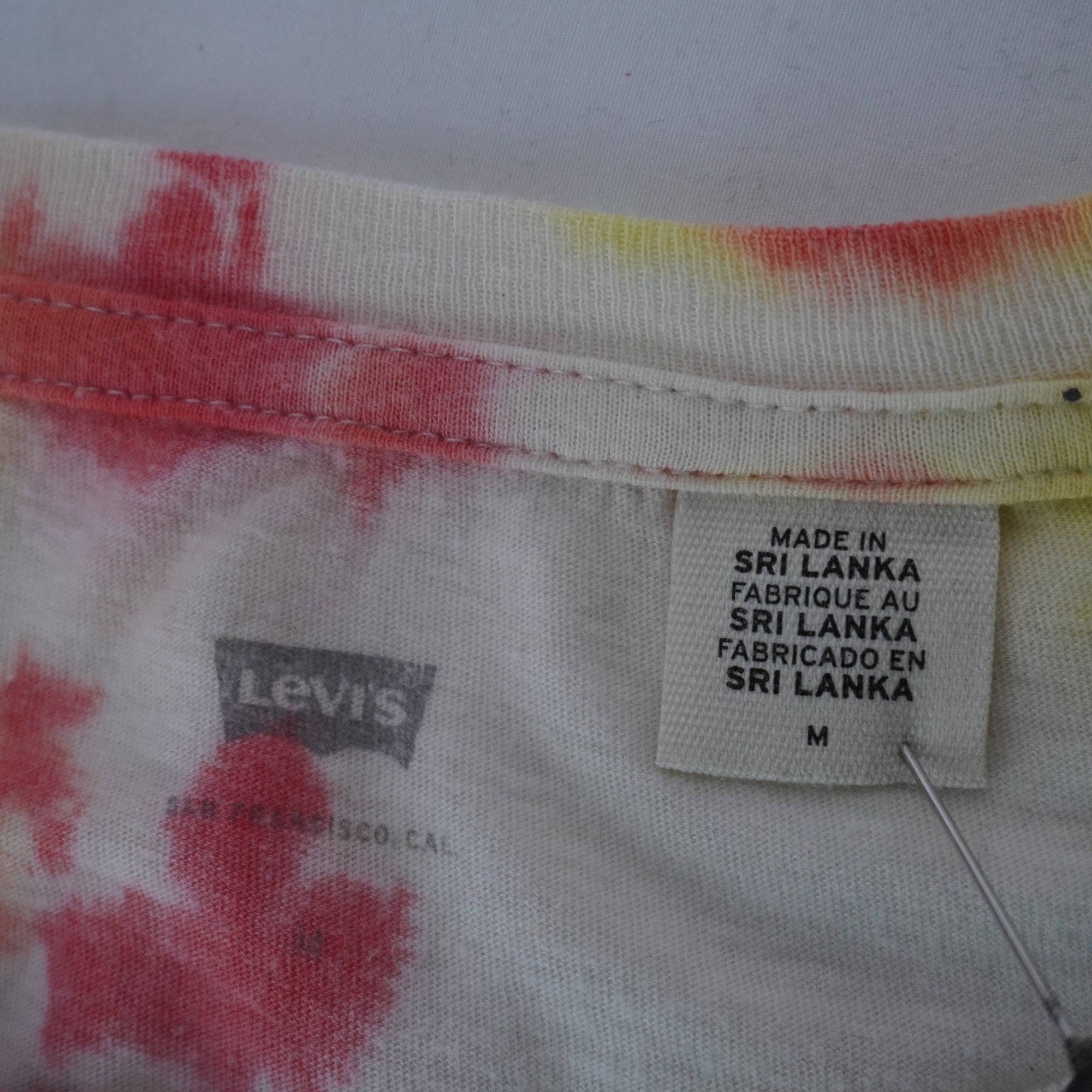 Camiseta de Manga Corta Levi's para Mujer Usada - Multicolor, M