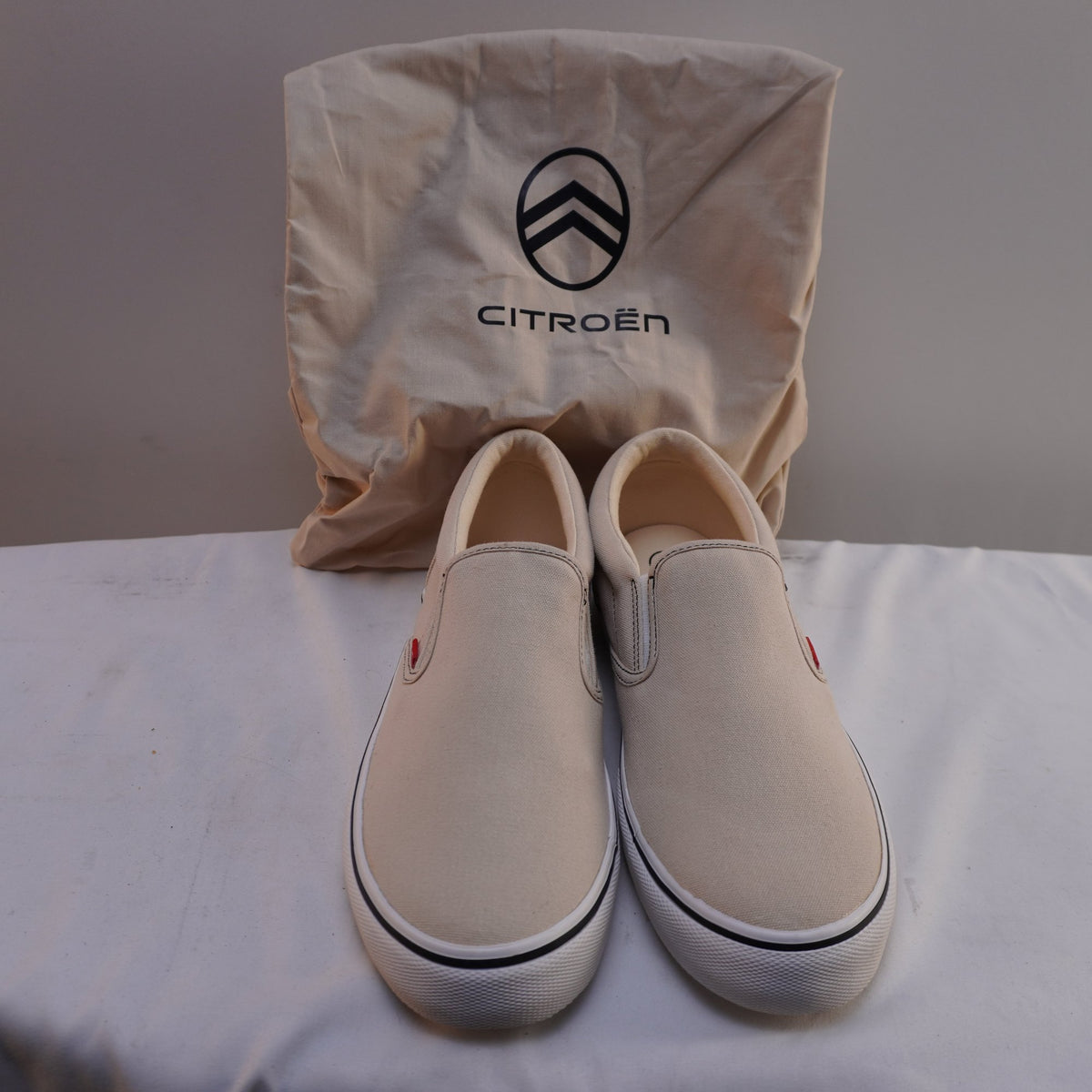 Zapatillas Citroën para Hombre Usadas - Beige, Talla 44